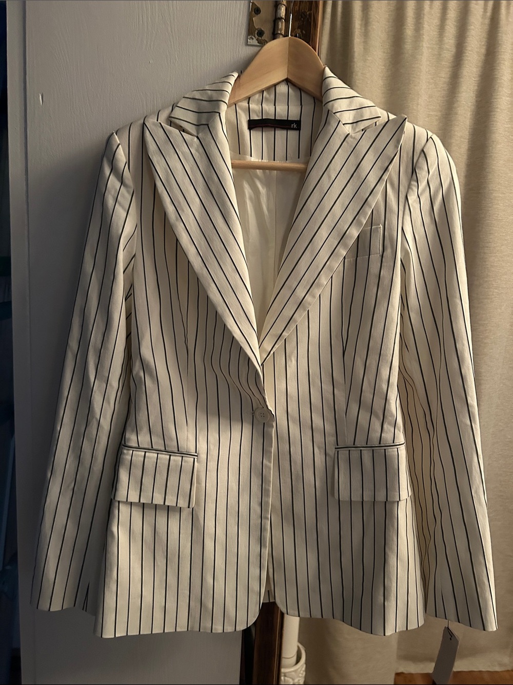 rk Cream Pinstripe Blazer - Single-Button Tailored Jacket